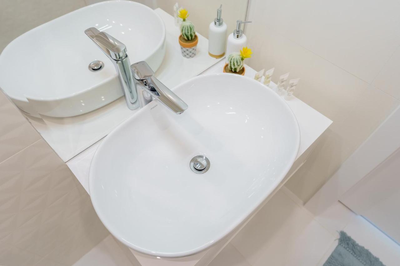 Sea Waves Apartament Resort & Spa 428B By Noclegi Renters Мендзиздроє Екстер'єр фото