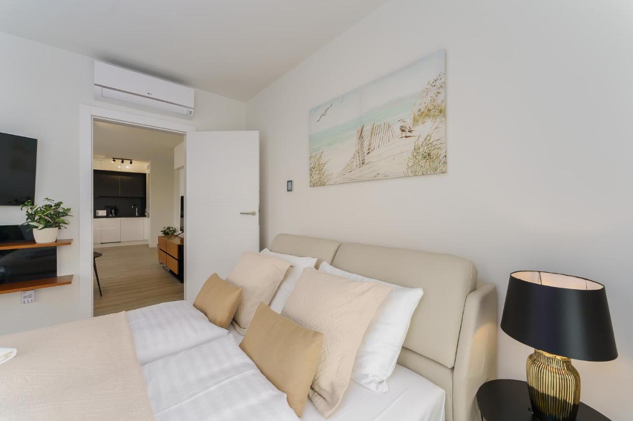 Sea Waves Apartament Resort & Spa 428B By Noclegi Renters Мендзиздроє Екстер'єр фото